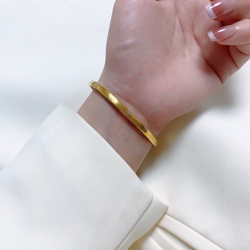 Ch**el bracelets
